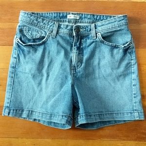 Lee Low-Rise Mom Shorts
